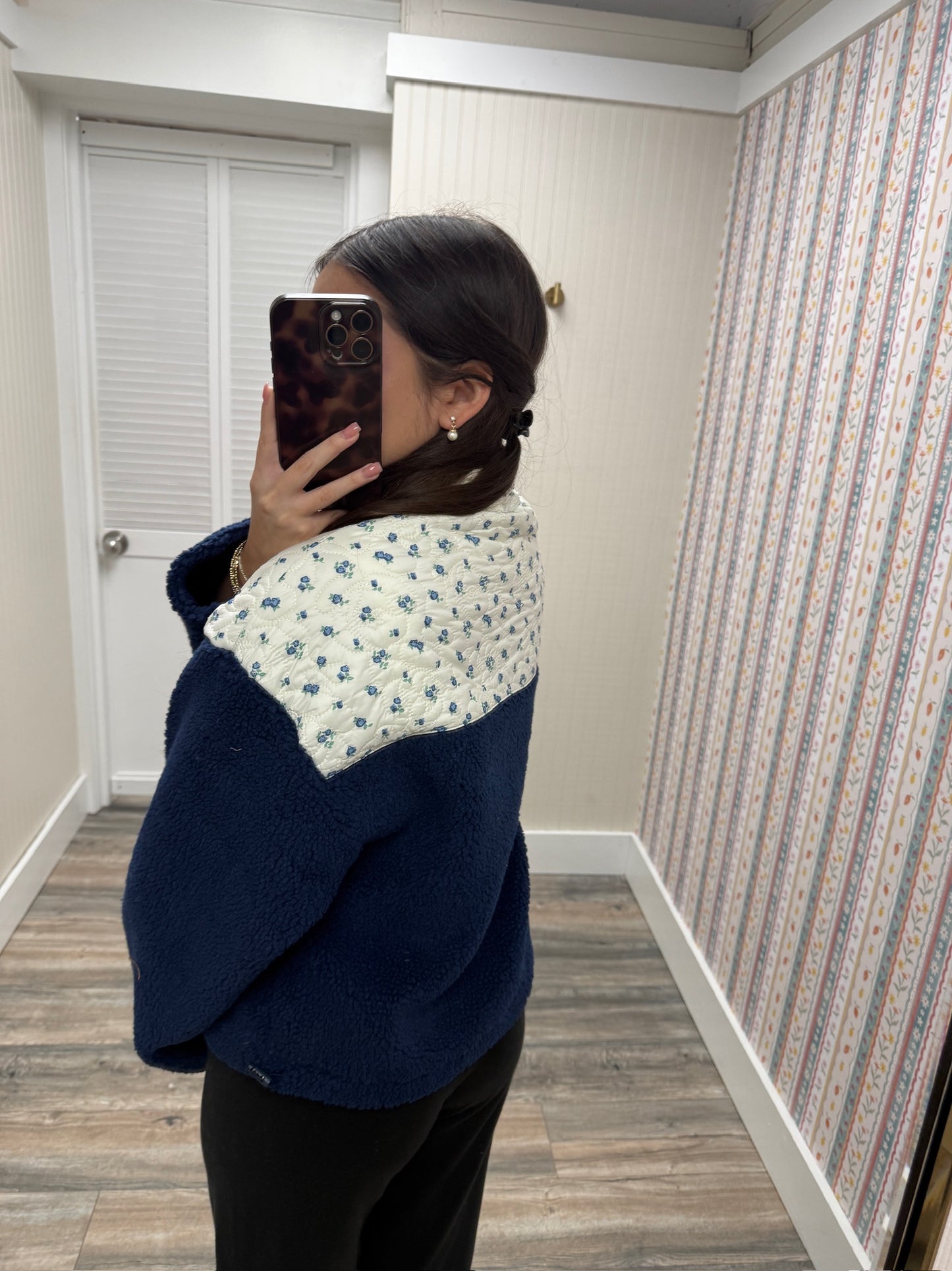 Flower Print Contrast Fleece