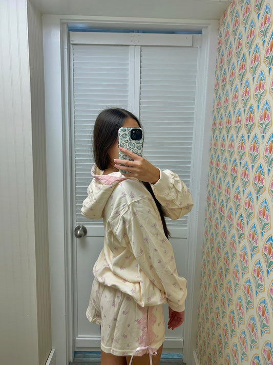 Floral Printed Side Lace Trim Shorts