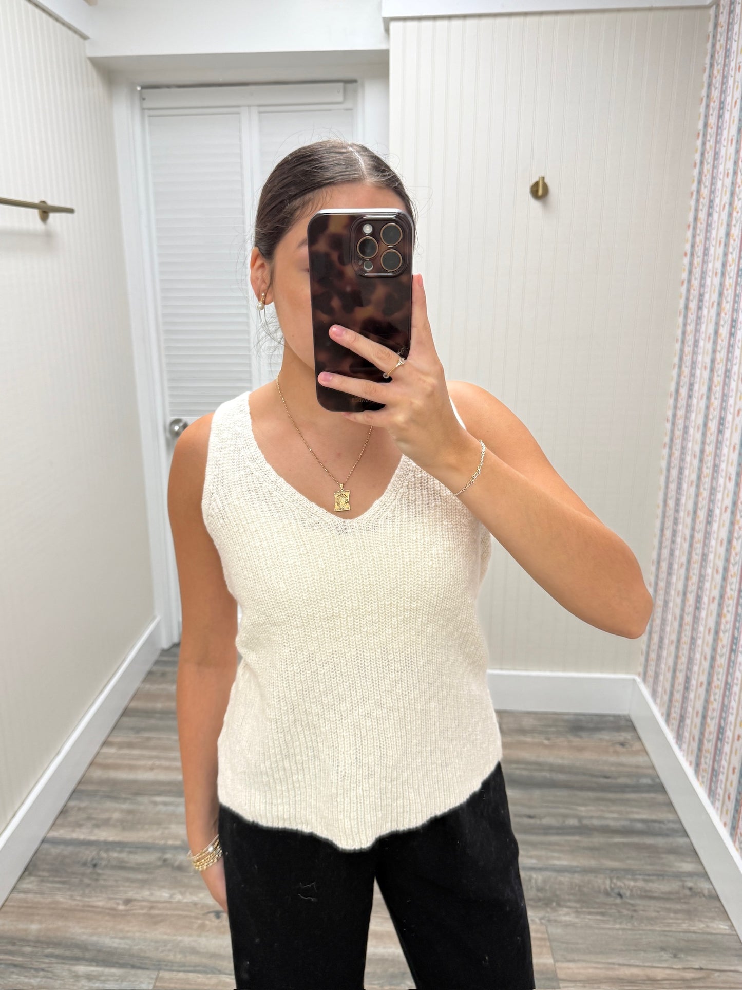 Knit v-neck tank sweater