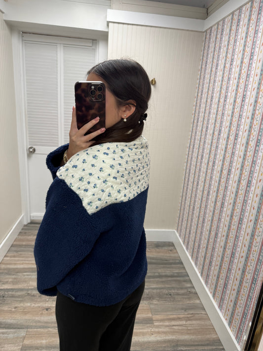 Flower Print Contrast Fleece